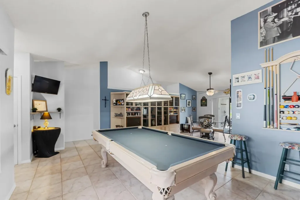125 Parkwood Drive Royal Palm Beach FL 33411