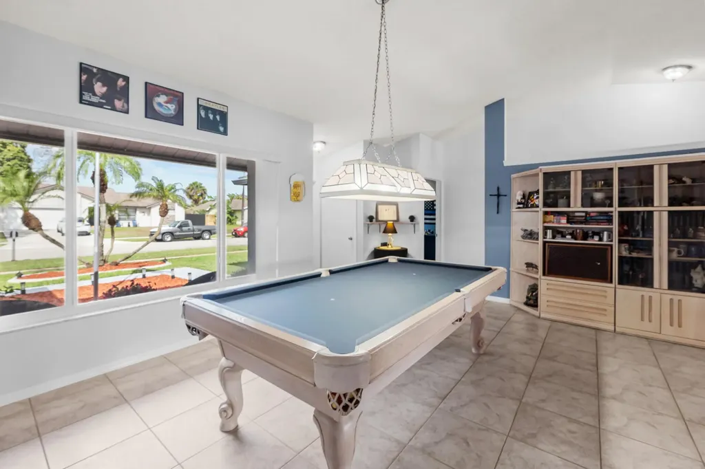 125 Parkwood Drive Royal Palm Beach FL 33411