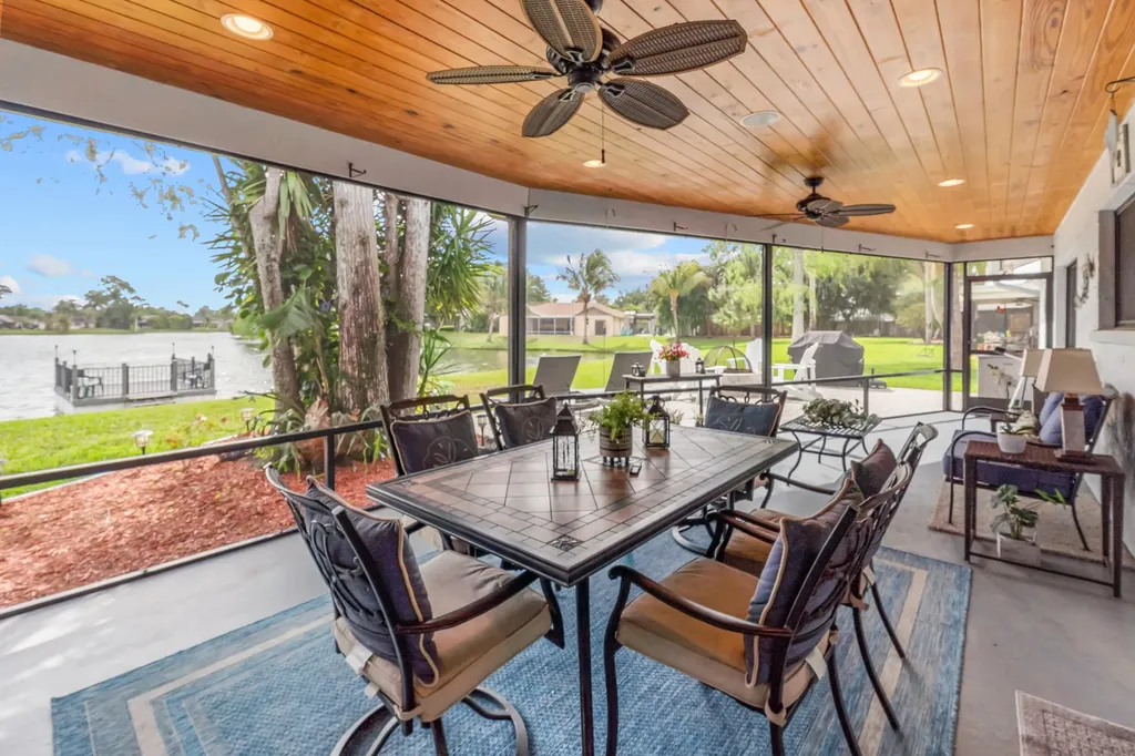 125 Parkwood Drive Royal Palm Beach FL 33411