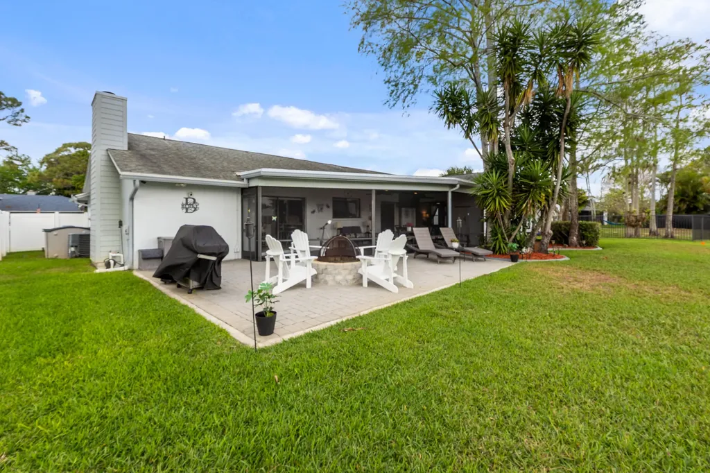125 Parkwood Drive Royal Palm Beach FL 33411