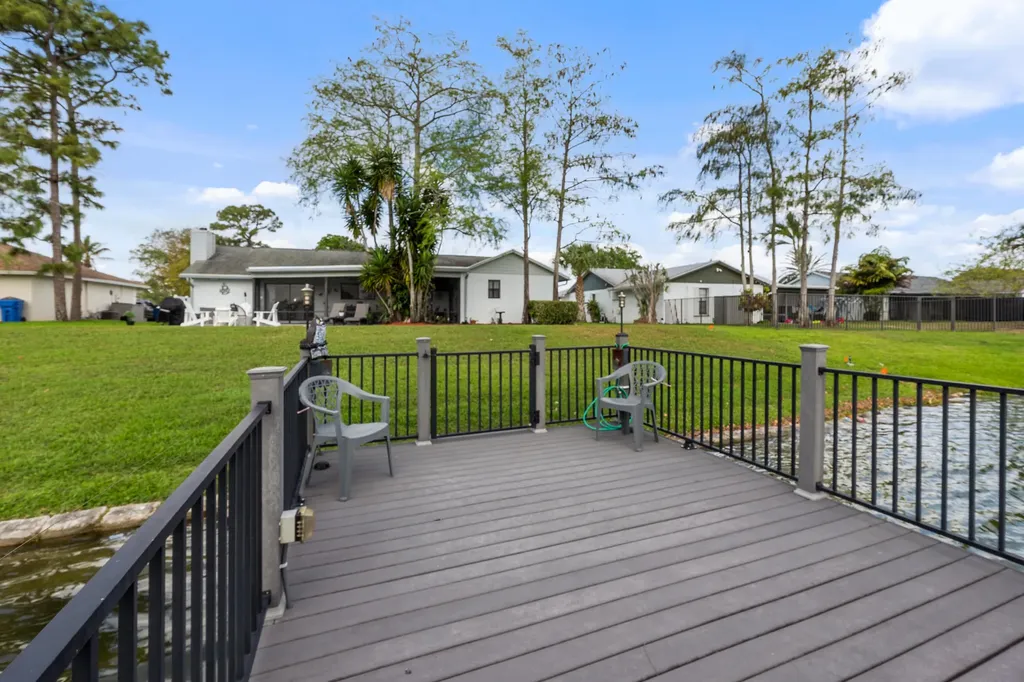 125 Parkwood Drive Royal Palm Beach FL 33411