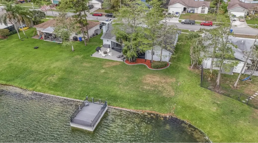 125 Parkwood Drive Royal Palm Beach FL 33411
