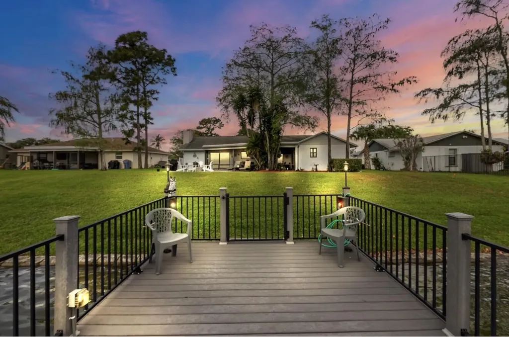 125 Parkwood Drive Royal Palm Beach FL 33411