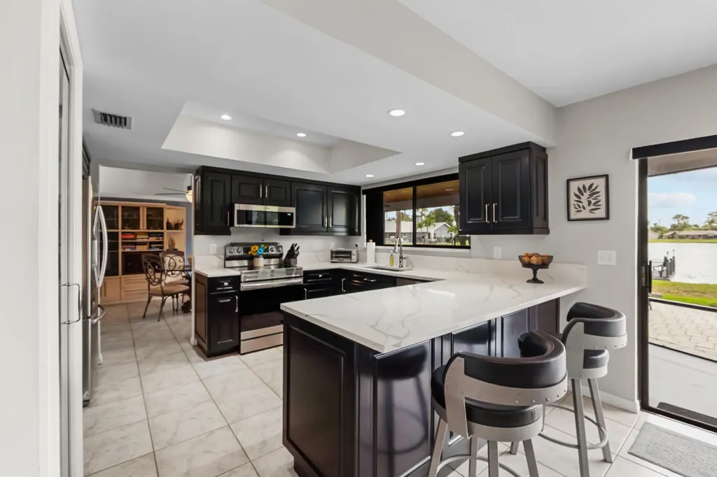 125 Parkwood Drive Royal Palm Beach FL 33411