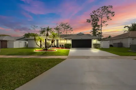 125 Parkwood Drive Royal Palm Beach FL 33411