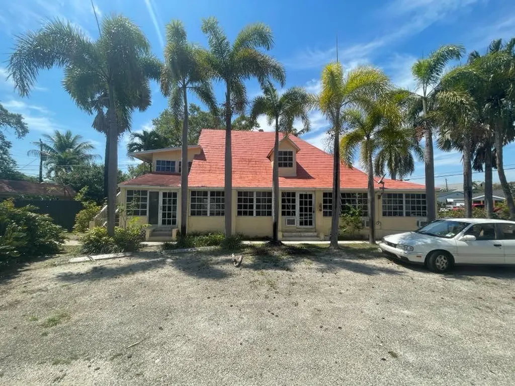 600 SW 9th Street Fort Lauderdale FL