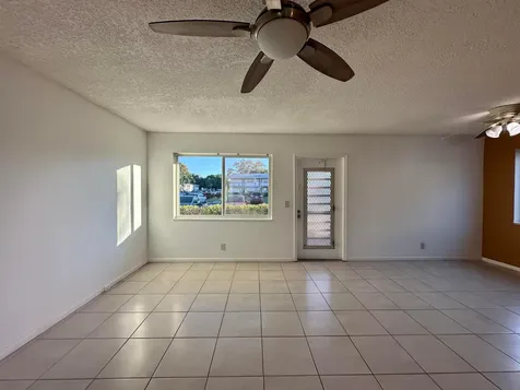 378 Durham L Circle Deerfield Beach FL 33442
