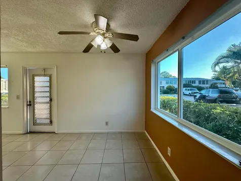 378 Durham L Circle Deerfield Beach FL 33442
