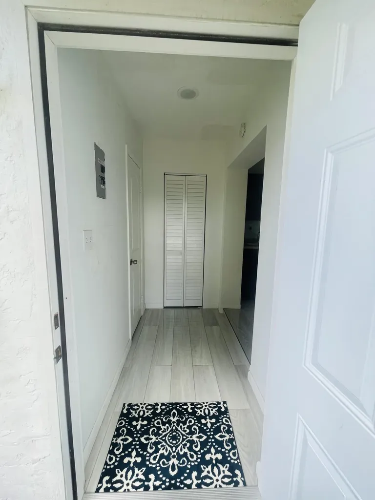 11361 NW 32nd Place Sunrise FL 33323