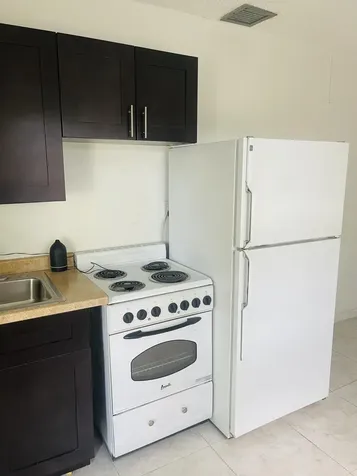 11361 NW 32nd Place Sunrise FL 33323