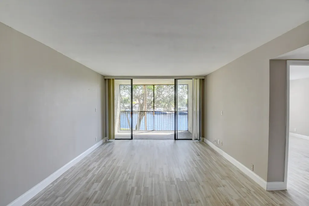 14 Royal Palm Way Boca Raton FL 33432