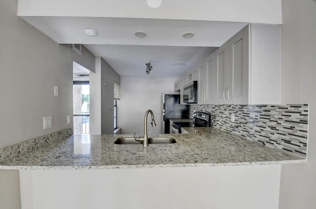 14 Royal Palm Way Boca Raton FL 33432