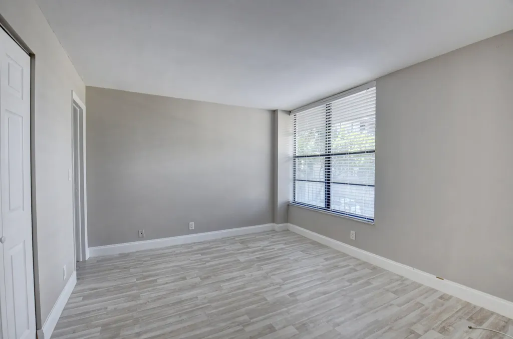 14 Royal Palm Way Boca Raton FL 33432