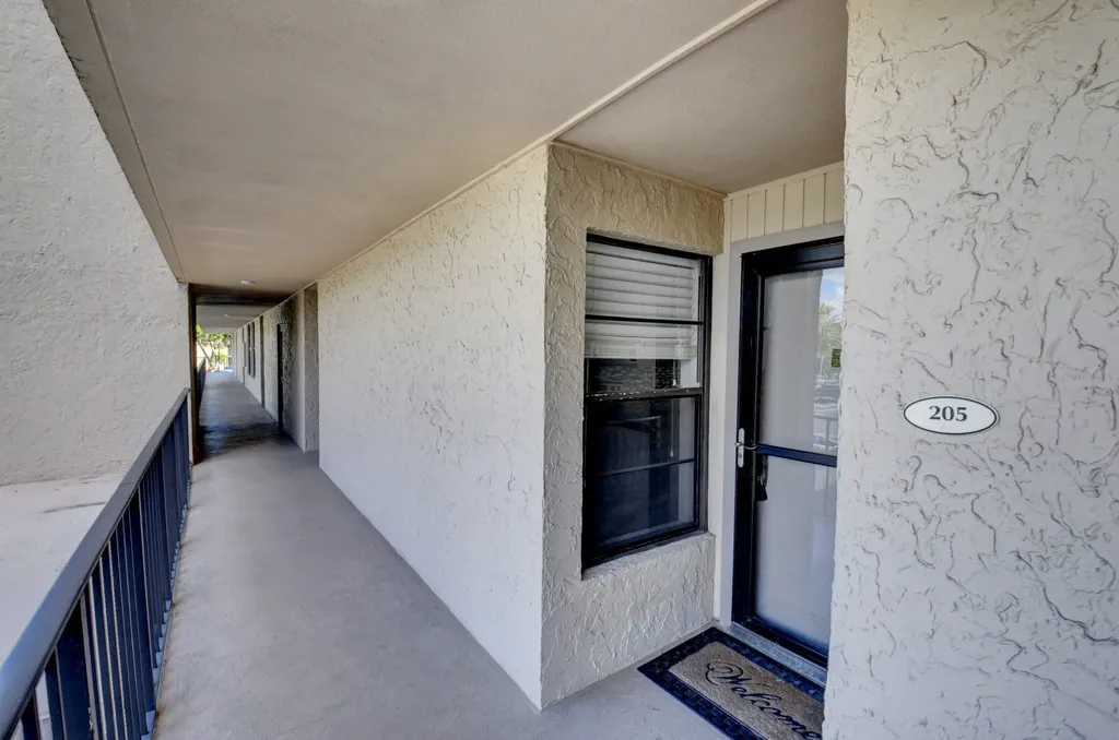 14 Royal Palm Way Boca Raton FL 33432