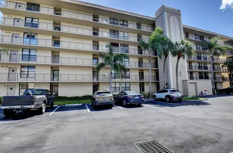 14 Royal Palm Way Boca Raton FL 33432