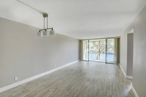 14 Royal Palm Way Boca Raton FL 33432
