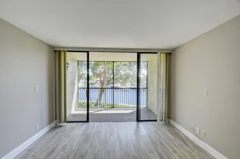 14 Royal Palm Way Boca Raton FL 33432