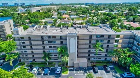 14 Royal Palm Way Boca Raton FL 33432