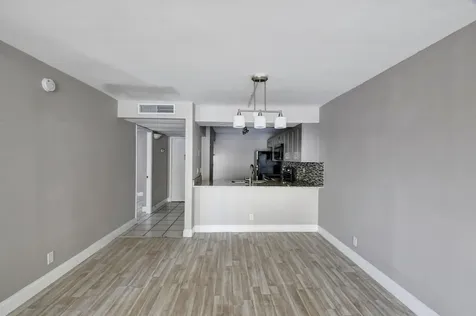 14 Royal Palm Way Boca Raton FL 33432