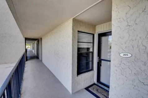14 Royal Palm Way Boca Raton FL 33432