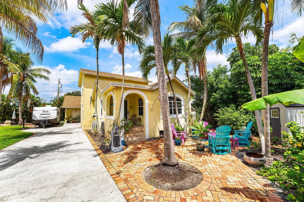 613 N 5th Street Lantana FL 33462