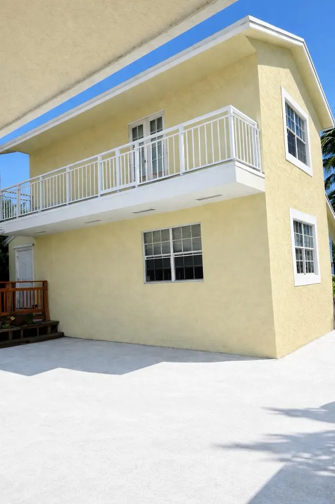 613 N 5th Street Lantana FL 33462