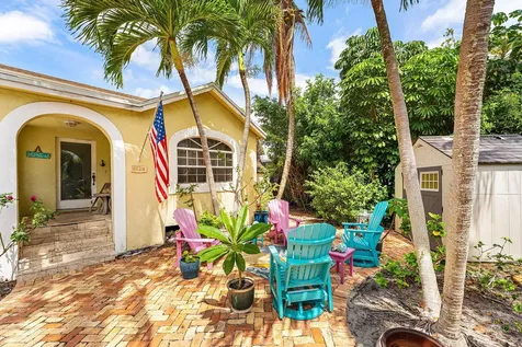 613 N 5th Street Lantana FL 33462