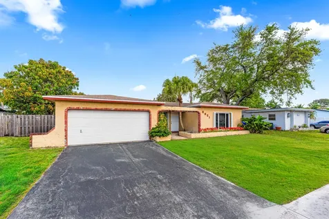 8821 NW 3rd Street Pembroke Pines FL 33024
