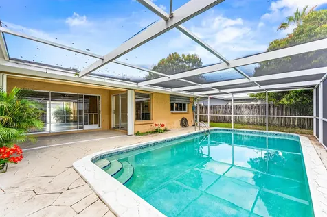 8821 NW 3rd Street Pembroke Pines FL 33024