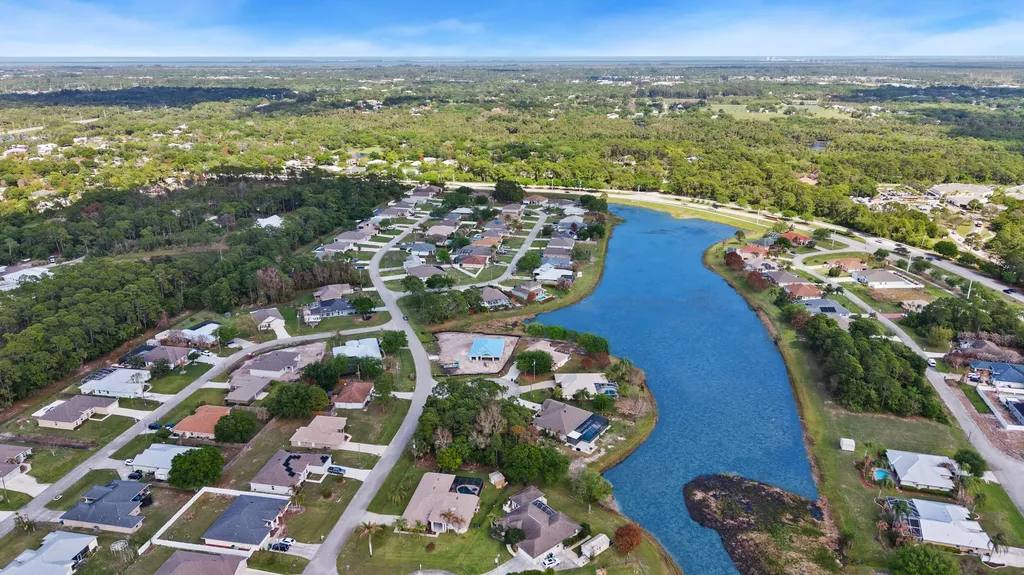 5902 NW Tyrol Court Port St Lucie FL 34983
