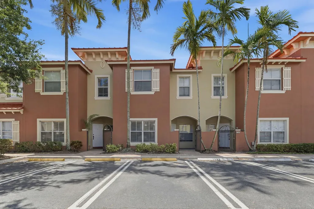 178 Lake Monterey Circle Boynton Beach FL 33426