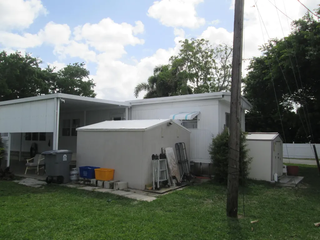 4261 Meadow View Drive Boynton Beach FL 33436