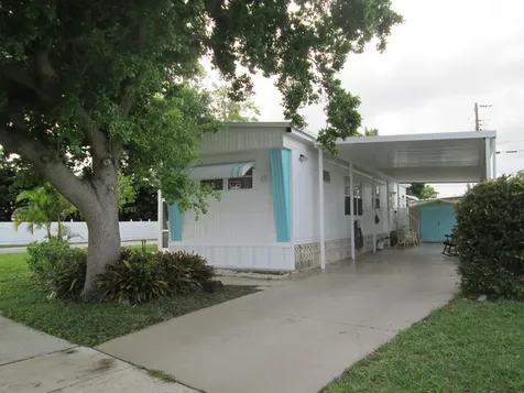 4261 Meadow View Drive Boynton Beach FL 33436