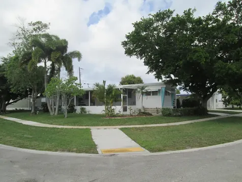 4261 Meadow View Drive Boynton Beach FL 33436