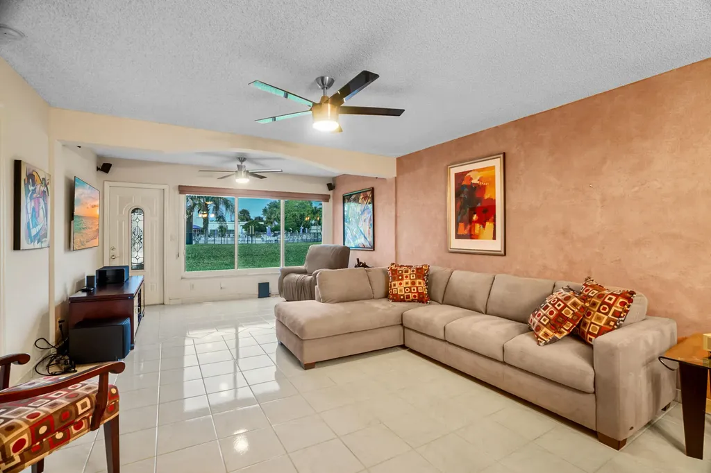 18841 Haywood Terrace Boca Raton FL 33496