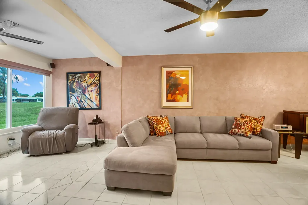 18841 Haywood Terrace Boca Raton FL 33496