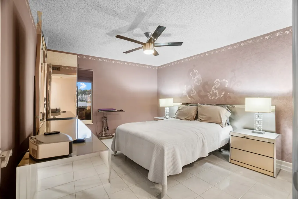 18841 Haywood Terrace Boca Raton FL 33496