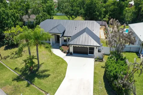 5766 NW Jigsaw Lane Port St Lucie FL 34986
