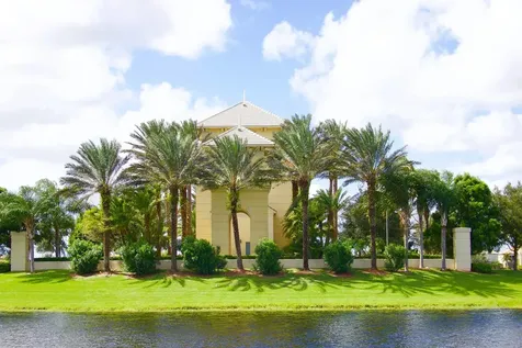 11988 SW Knightsbridge Lane Port St Lucie FL 34987