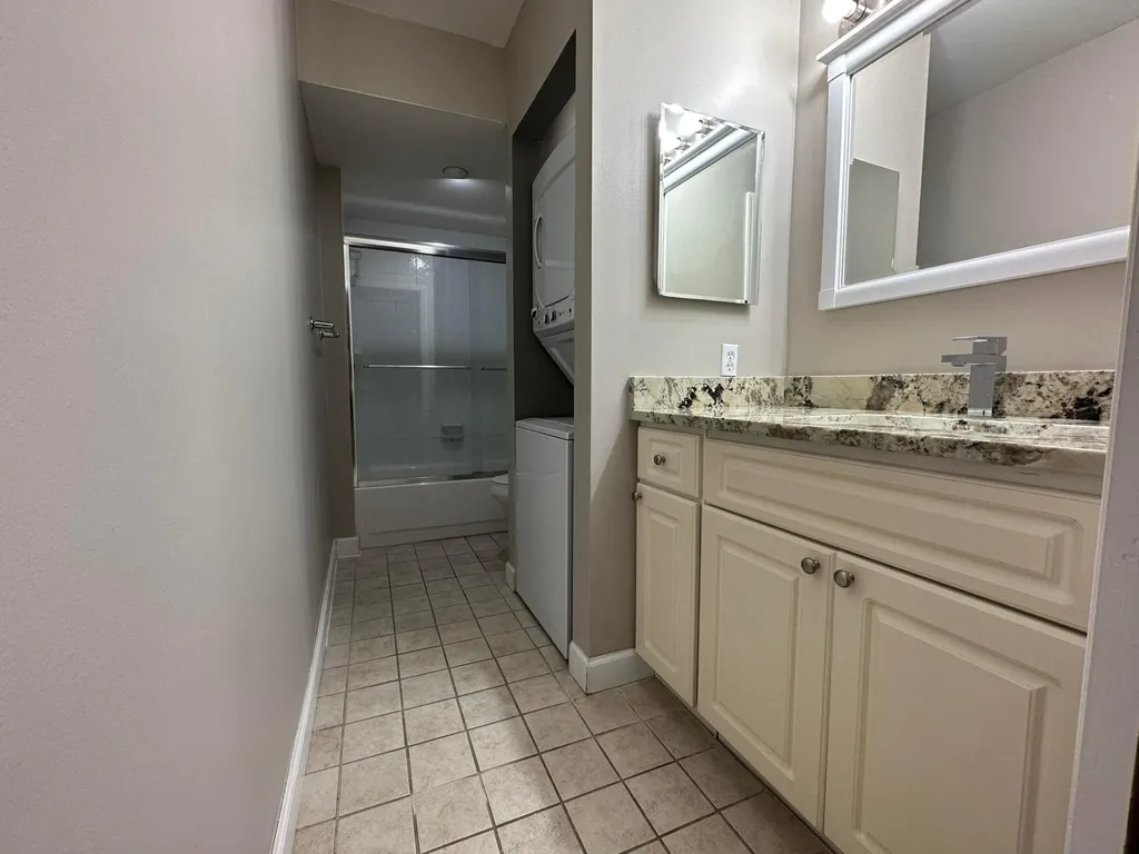 555 SE 8th Street Deerfield Beach FL 33441