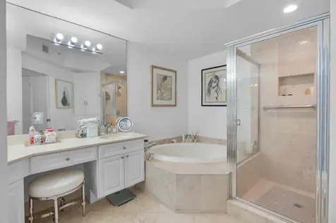 111 SE 8th Avenue Fort Lauderdale FL 33301