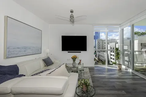 111 SE 8th Avenue Fort Lauderdale FL 33301