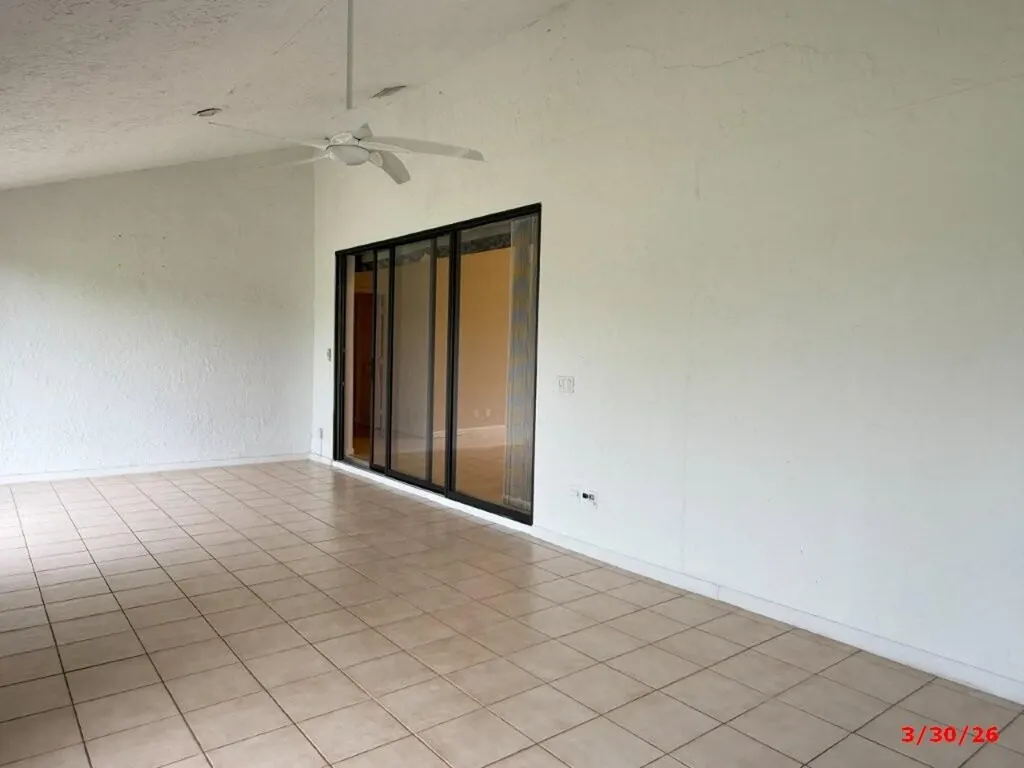 9 Windsor Lane Boynton Beach FL 33436