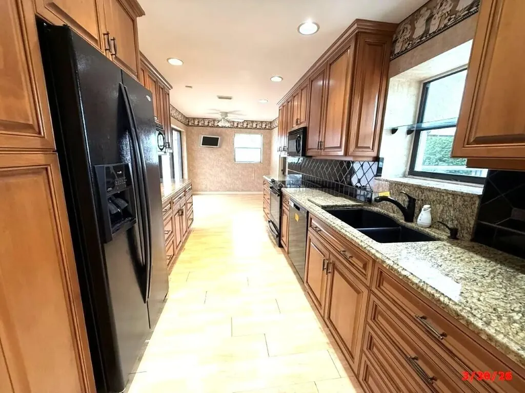 9 Windsor Lane Boynton Beach FL 33436
