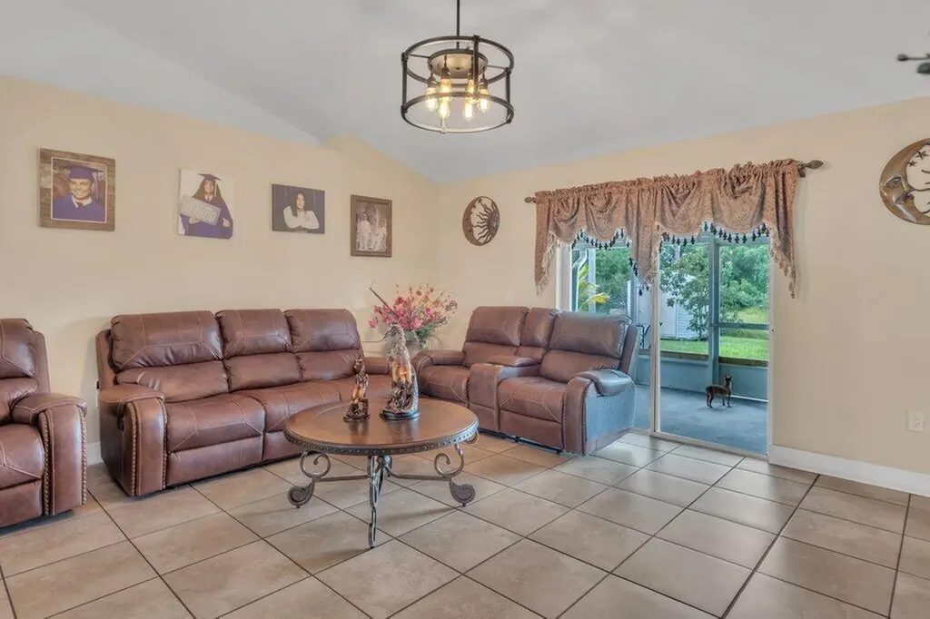 3011 NW 33rd Avenue Okeechobee FL 34972