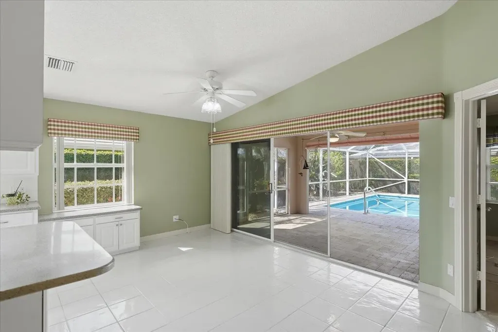 1253 NW Bentley Circle Port St Lucie FL 34986