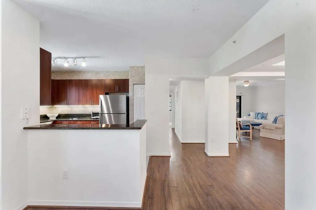 4905 Midtown Lane Palm Beach Gardens FL 33418