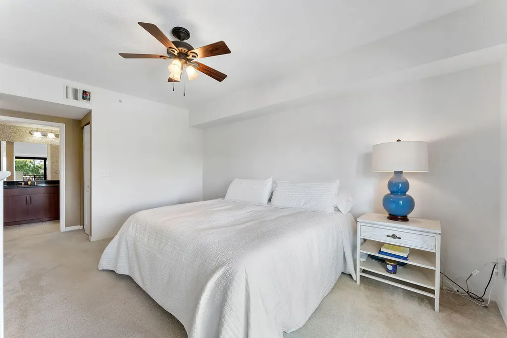 4905 Midtown Lane Palm Beach Gardens FL 33418