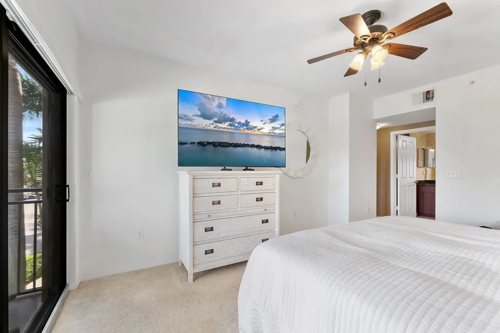 4905 Midtown Lane Palm Beach Gardens FL 33418