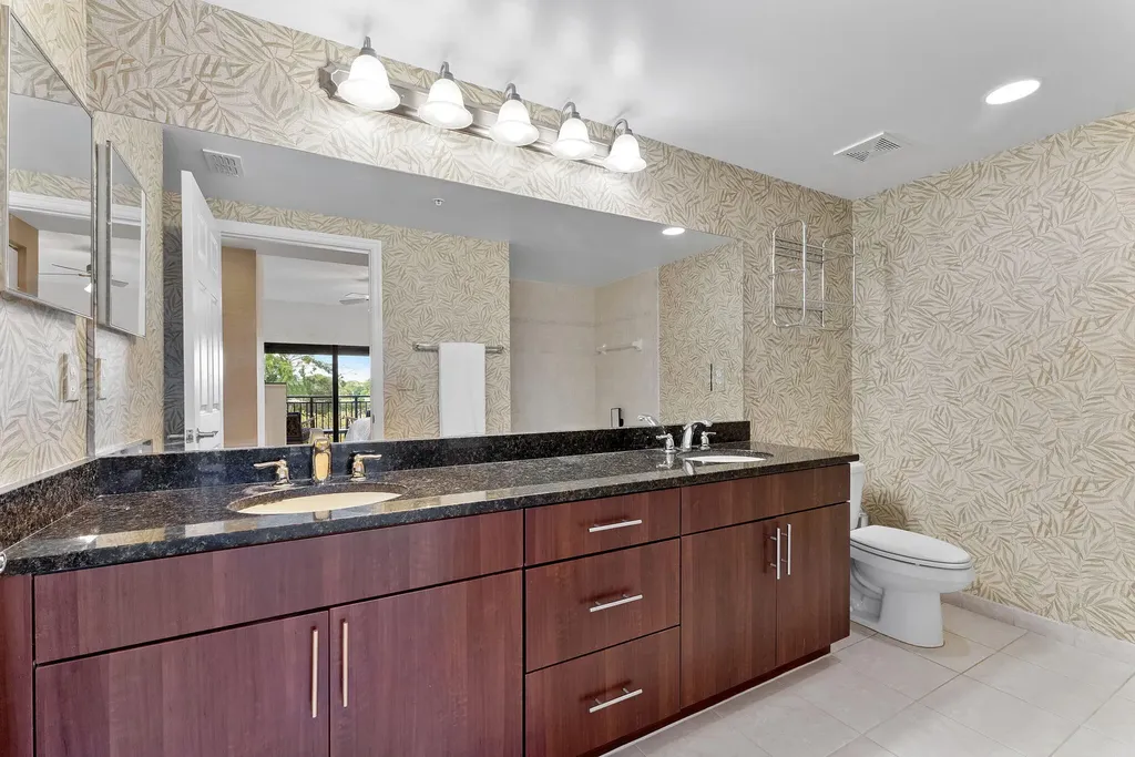 4905 Midtown Lane Palm Beach Gardens FL 33418